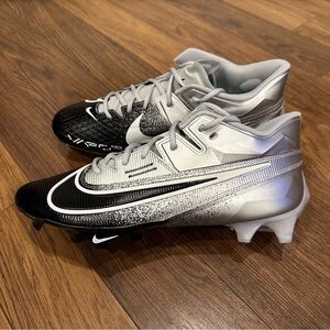 Nike Vapor Edge Elite 360 2 Men’s Size 14 Silver/Black Football Cleats